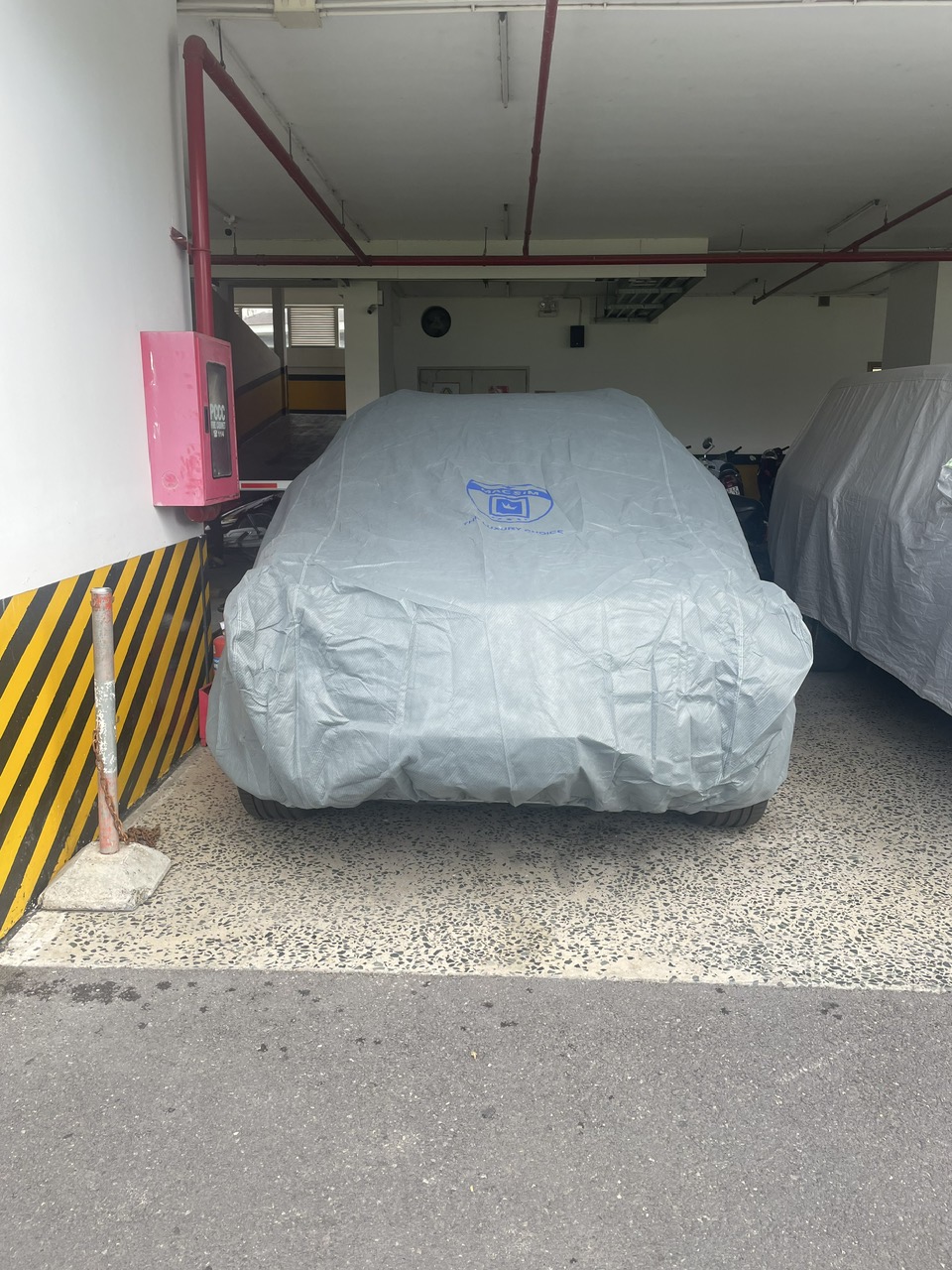 Bạt phủ ô tô chất liệu vải không dệt 3 lớp cao cấp thương hiệu MACSIM cho xe ô tô Hyundai Santafe - màu ghi