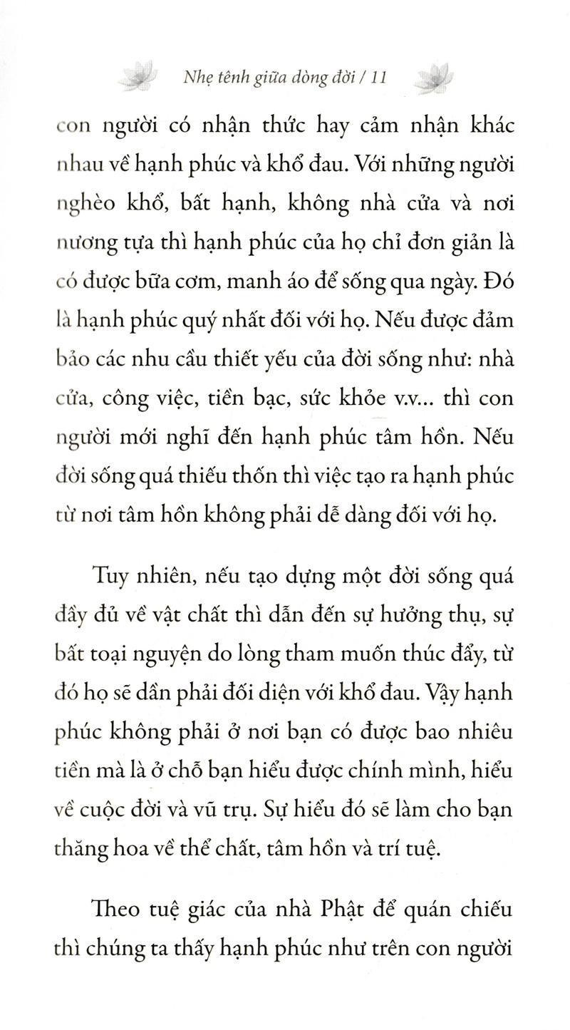Nhẹ Tênh Giữa Dòng Đời